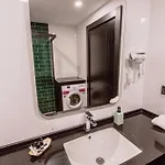 Ella Hotel 3*