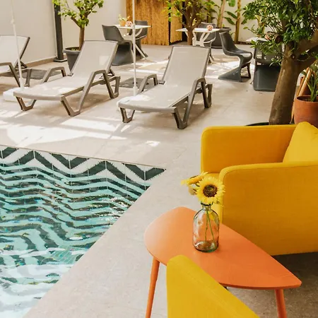 Hotel Ella