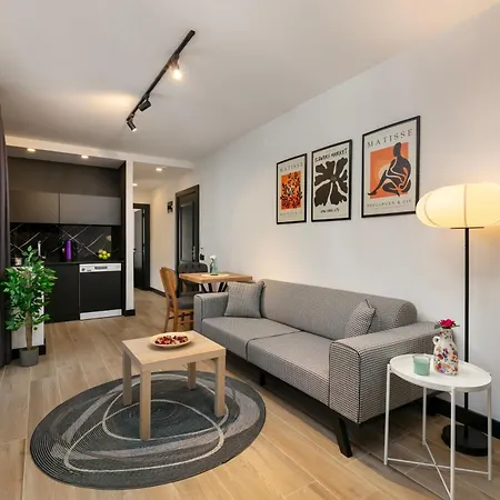 Ella Hotel