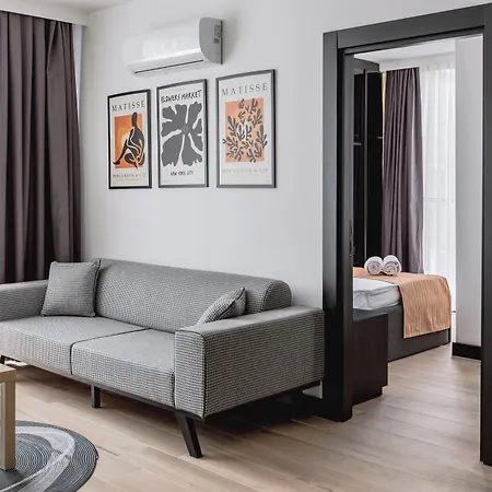 Ella * Αττάλεια