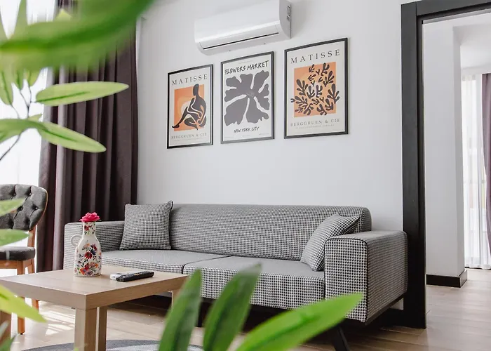 Ella Hotel
